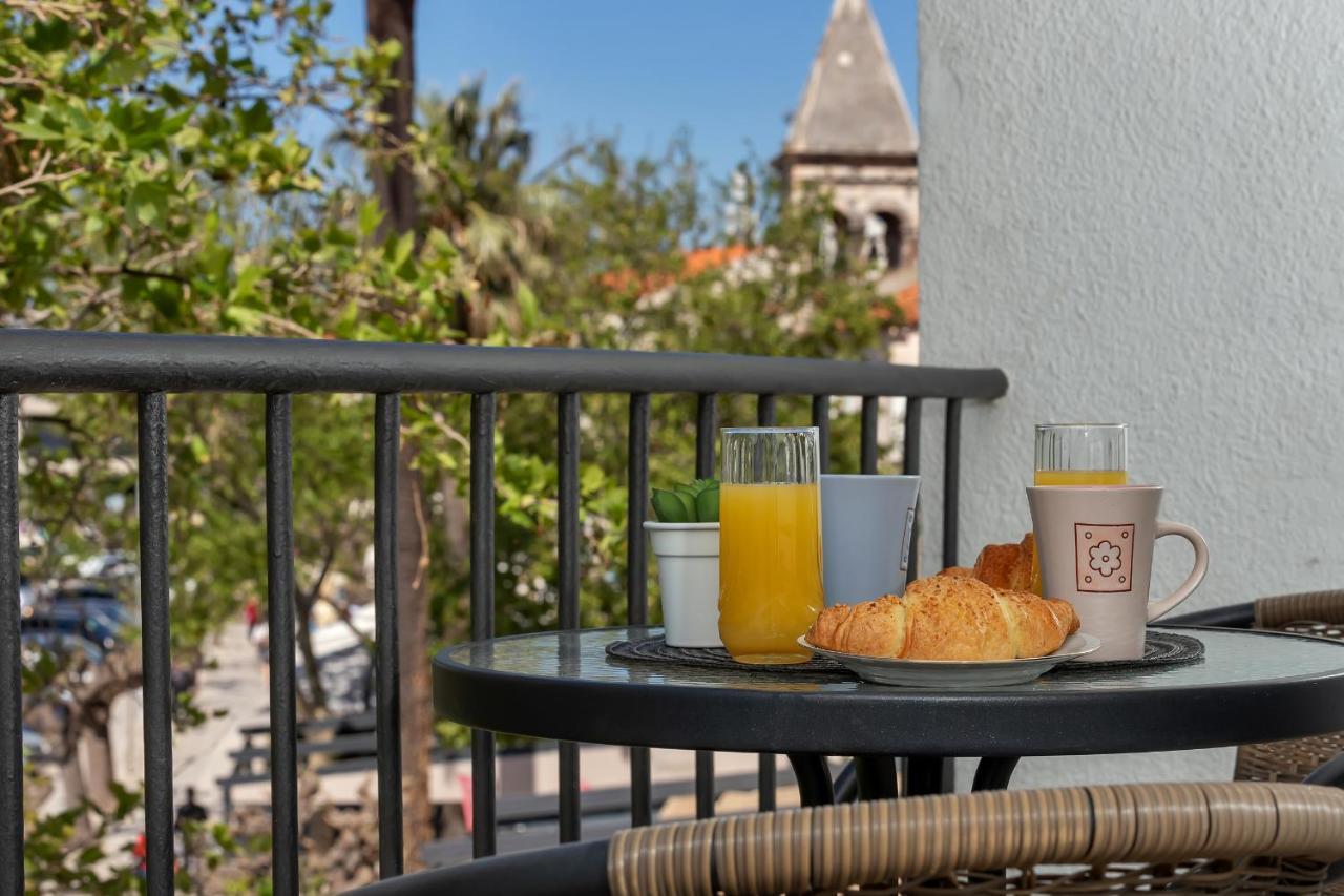 Apartment Riva Makarska Ngoại thất bức ảnh