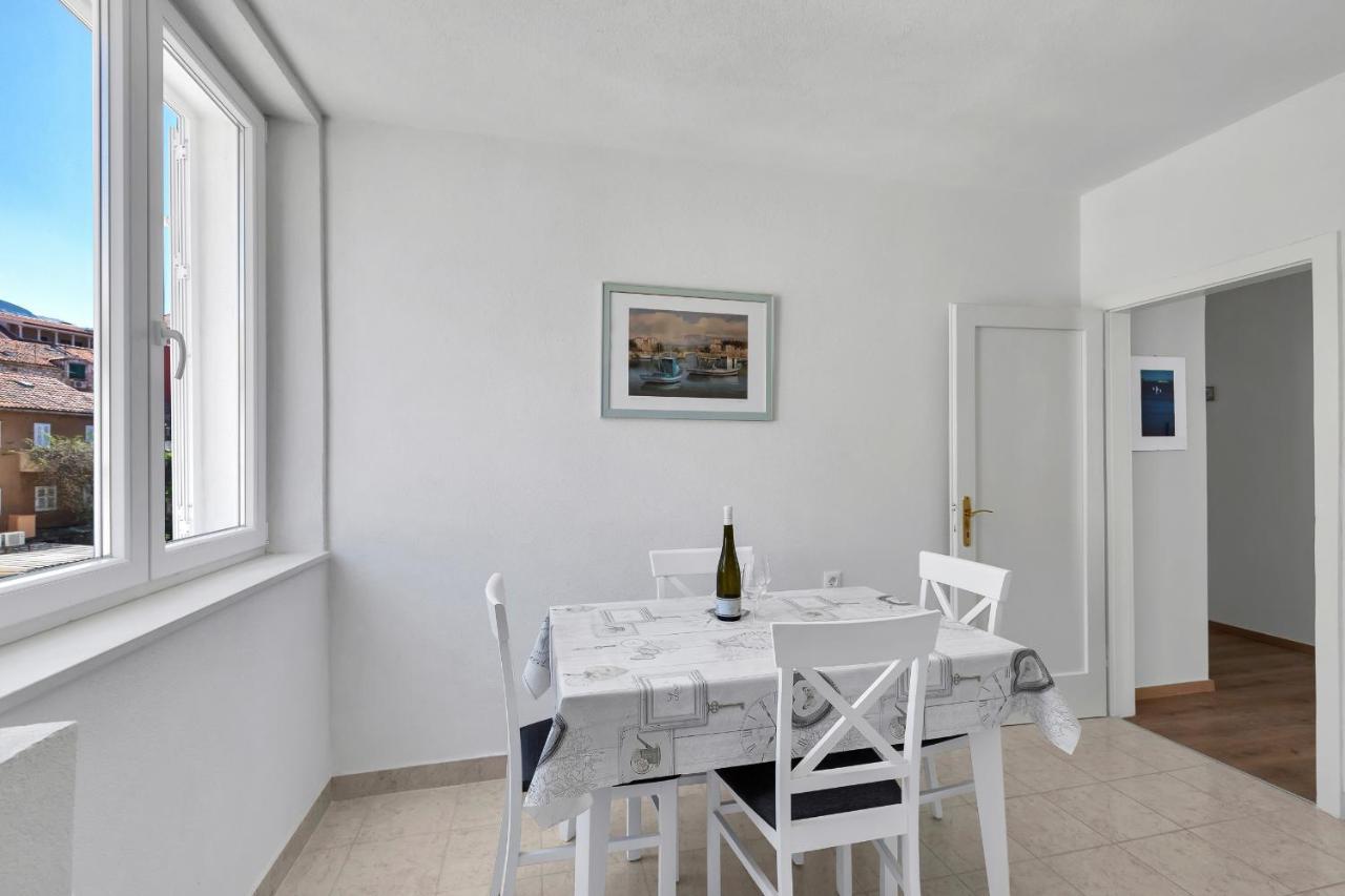 Apartment Riva Makarska Ngoại thất bức ảnh