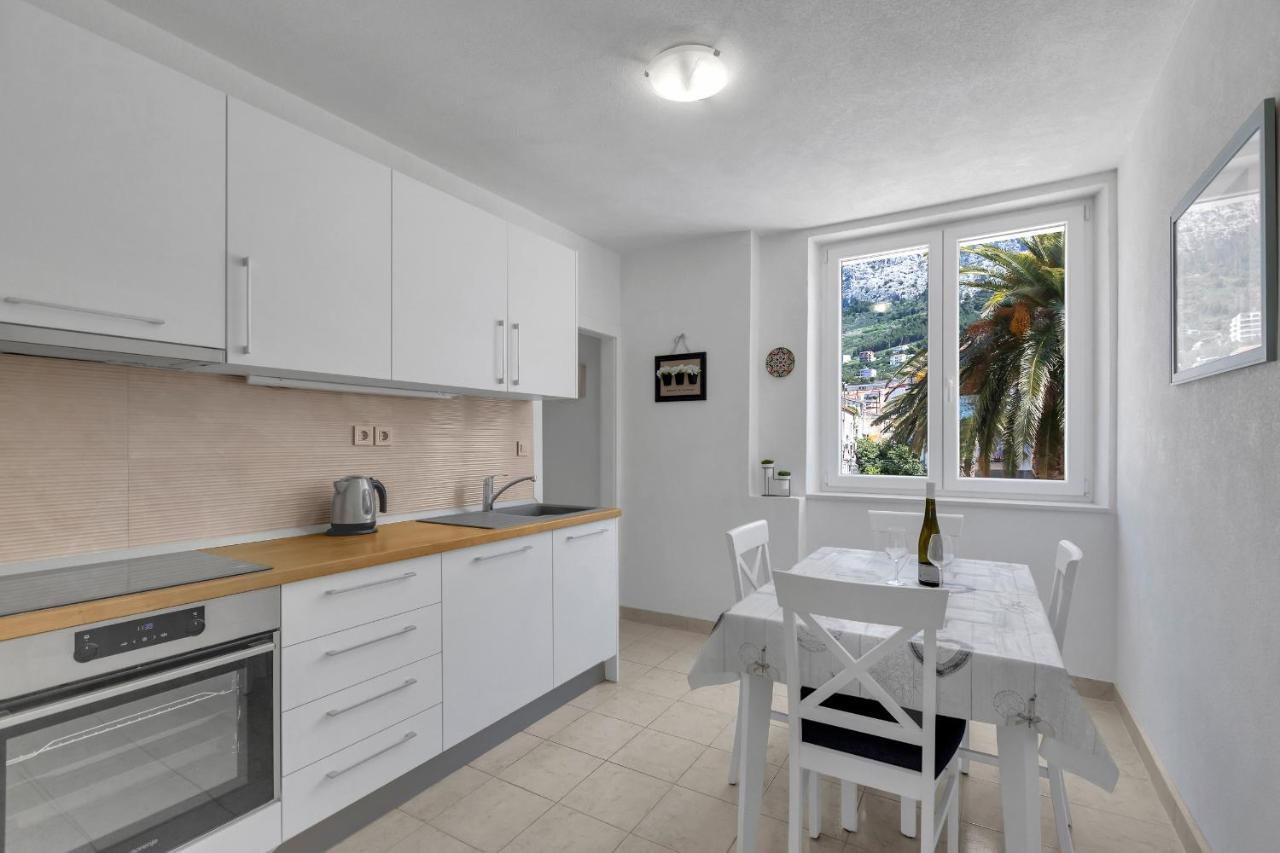 Apartment Riva Makarska Ngoại thất bức ảnh